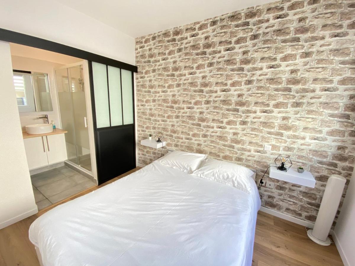 Le Remois - Parking - Cour Privative - Wifi Apartment Reims Bagian luar foto