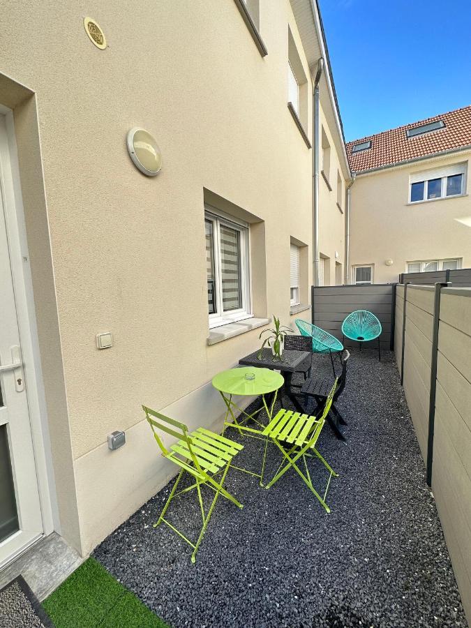 Le Remois - Charmant T2 - Renove - Parking - Cour Privative - Wifi Reims Bagian luar foto