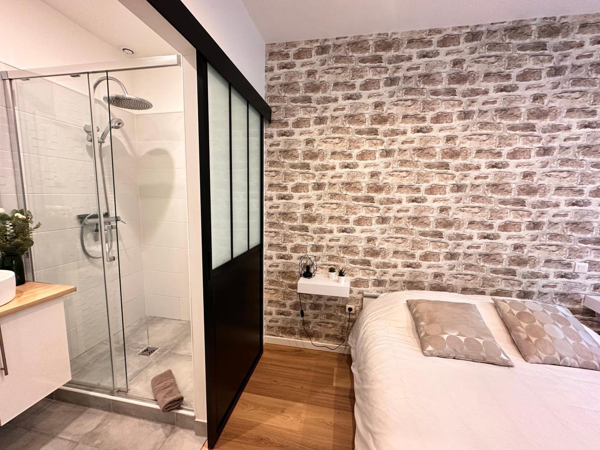 Le Remois - Charmant T2 - Renove - Parking - Cour Privative - Wifi Reims Bagian luar foto