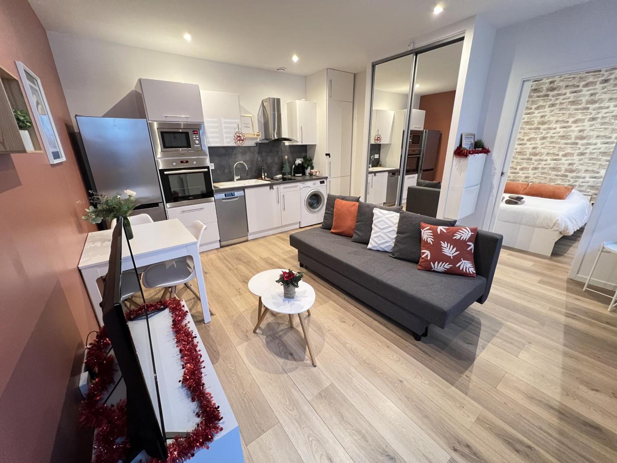 Le Remois - Charmant T2 - Renove - Parking - Cour Privative - Wifi Reims Bagian luar foto
